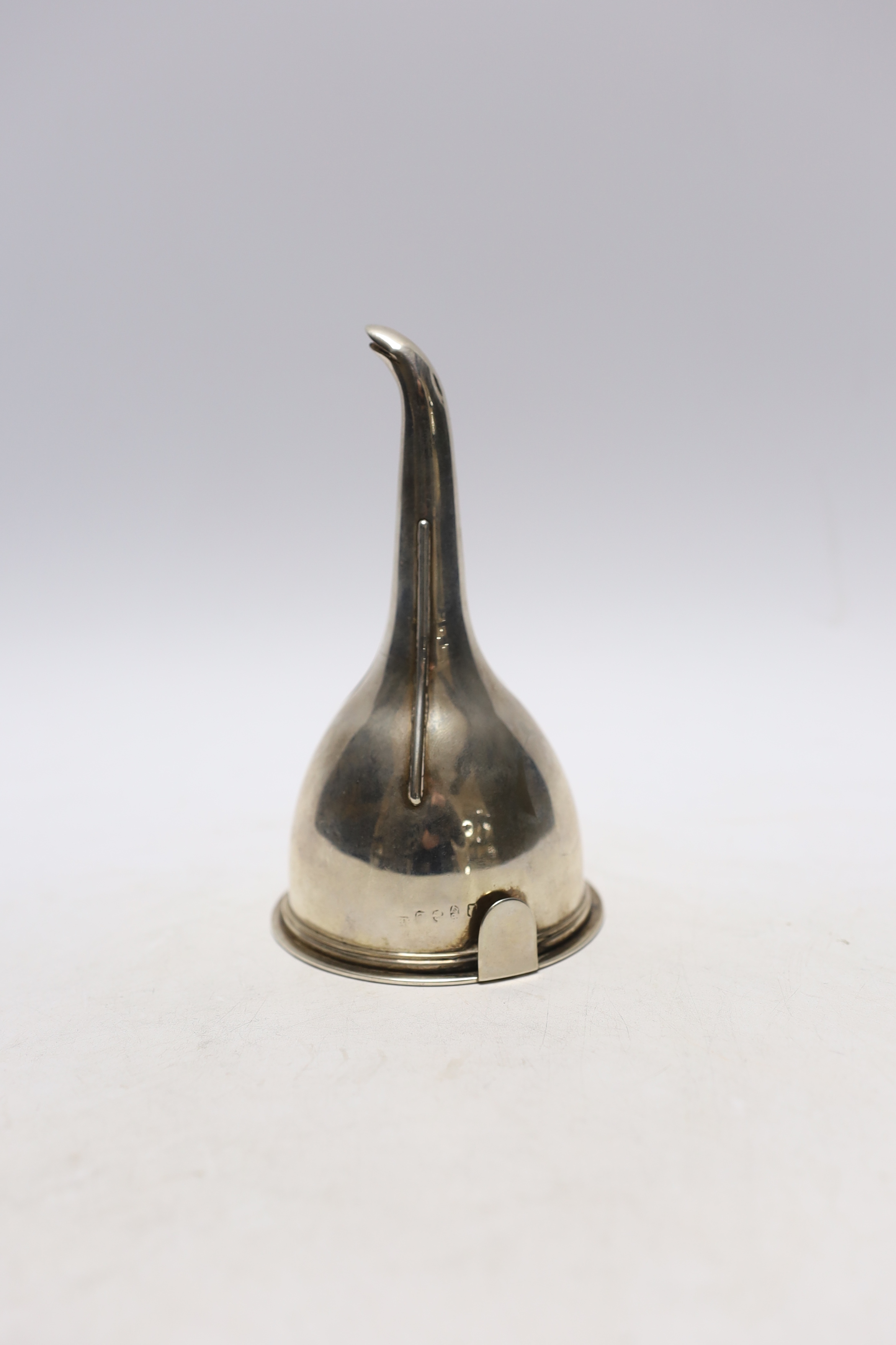 A George III Irish silver wine funnel, maker's mark rubbed, Dublin, 1807, 14.4cm, 4.5oz.